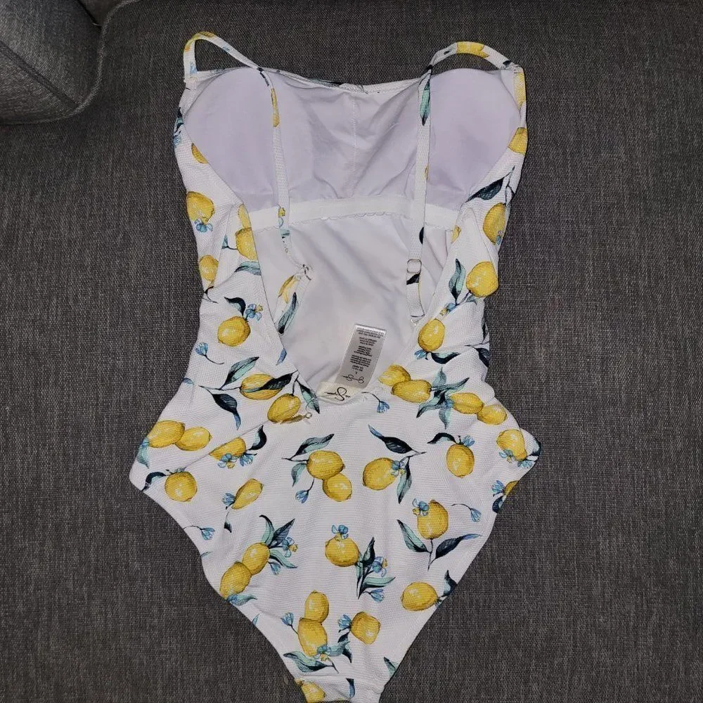 Jessica Simpson Women's Nice Lemons Printed Tie-Waist One-Piece Swimsuit…